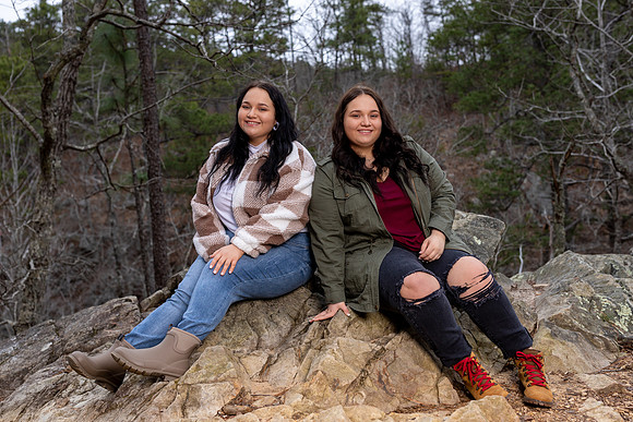 Emily_&_Layla_SP22_8029_007