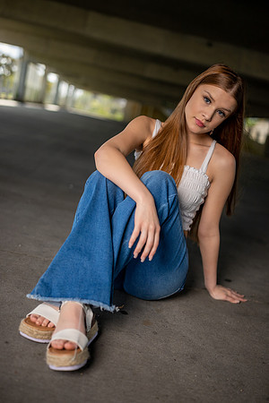 Allie_L_SP22_7061_27