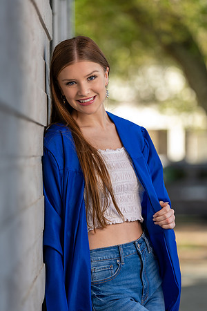 Allie_L_SP22_6923_03