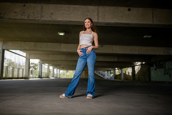 Allie_L_SP22_7000_23