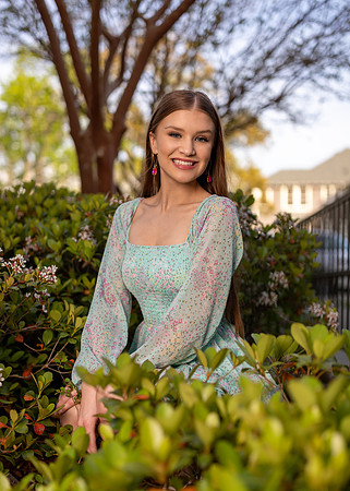 Allie_L_SP22_7426_58