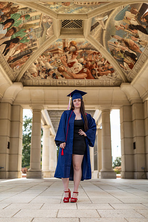 Audrey_D_College_Grad_17_1904