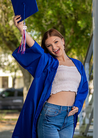 Allie_L_SP22_6950_08