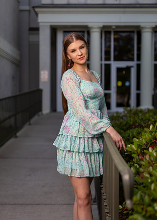 Allie_L_SP22_7376_51