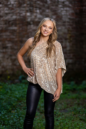 Caylee_N_SP22_4715_02