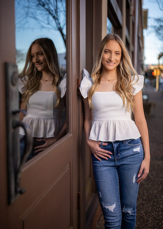 Alyssa_F_SP22_3571_06
