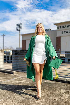 Caidy_J_College_Grad_25_12_0100