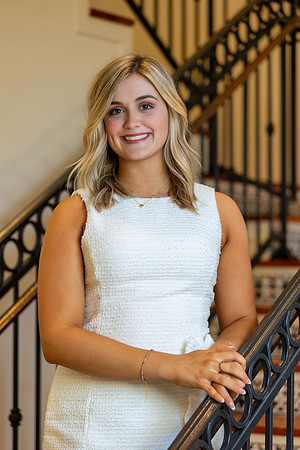 Caidy_J_College_Grad_25_30_0273