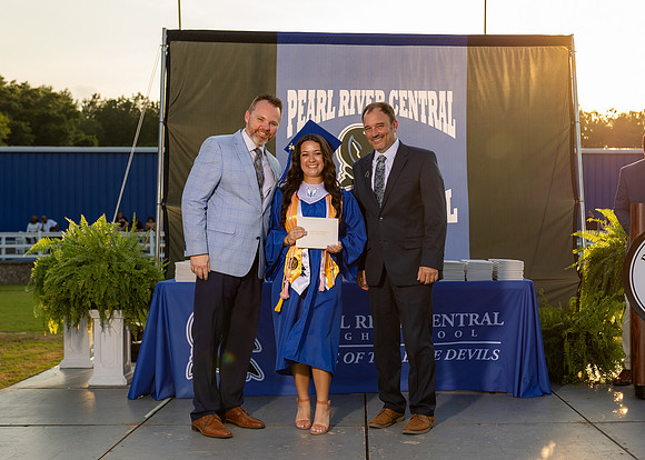 Grad_Ceremony_PRC_2024_006_1263