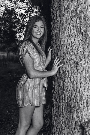 IMG_8894_b&w_mid_contrast_lighter_shadows_lower_highlights