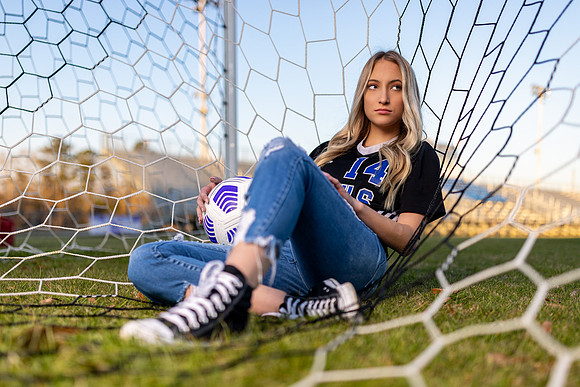 Alyssa_F_Soccer_2022_3122_21