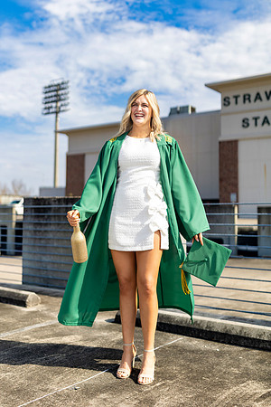 Caidy_J_College_Grad_25_11_0099