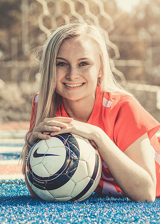 IMG_4716_warm_highlights_faded_color_low_clarity