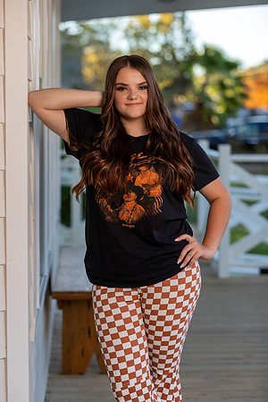 Brooke_L_SP23_S02_1585_37