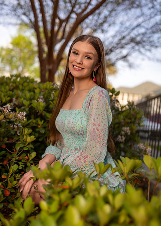 Allie_L_SP22_7435_59