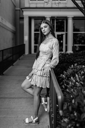 Allie_L_SP22_7408_54