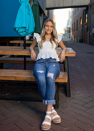 Alyssa_F_SP22_3562_04