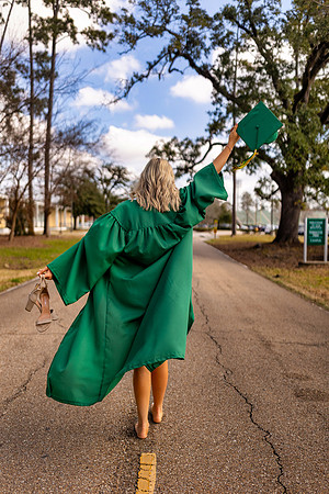 Caidy_J_College_Grad_25_27_0229