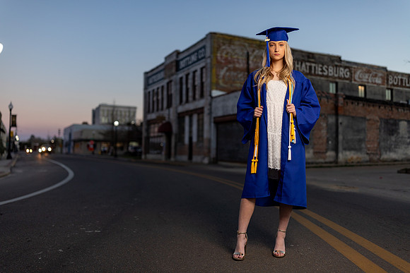 Alyssa_F_SP22_3753_30