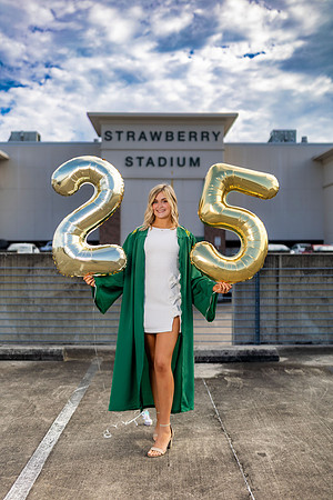 Caidy_J_College_Grad_25_05_0032