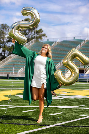 Caidy_J_College_Grad_25_15_0129
